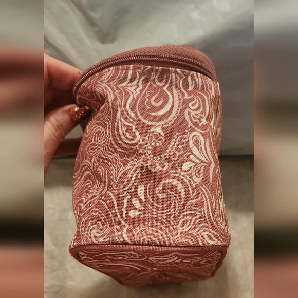 Estee Lauder Cosmetics Case Pink 5.5" X 9" X 4 NWOT - Picture 3 of 8